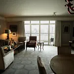 Xperience Suites-Four Seasons Nile Plaza